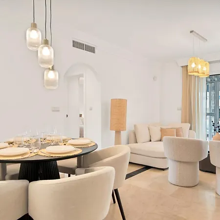 Beachfront - Exclusivo En Primera Linea De Playa דירה מארבלה