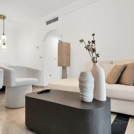 Beachfront - Exclusivo En Primera Linea De Playa דירה מארבלה