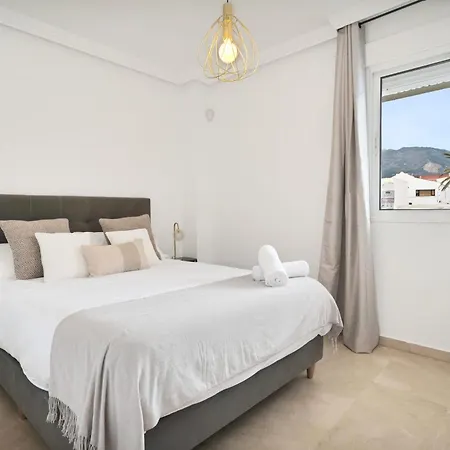 Beachfront - Exclusivo En Primera Linea De Playa * 马尔韦利亚