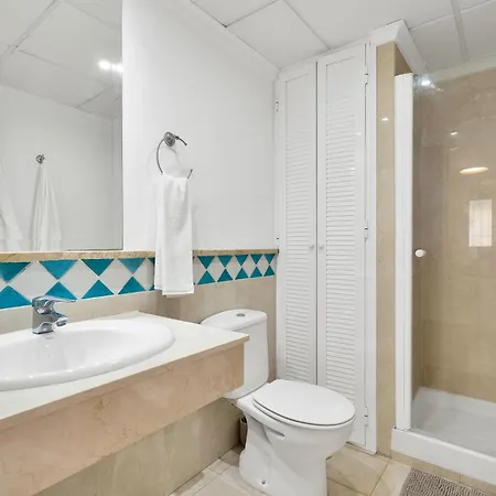 Beachfront - Exclusivo En Primera Linea De Playa *